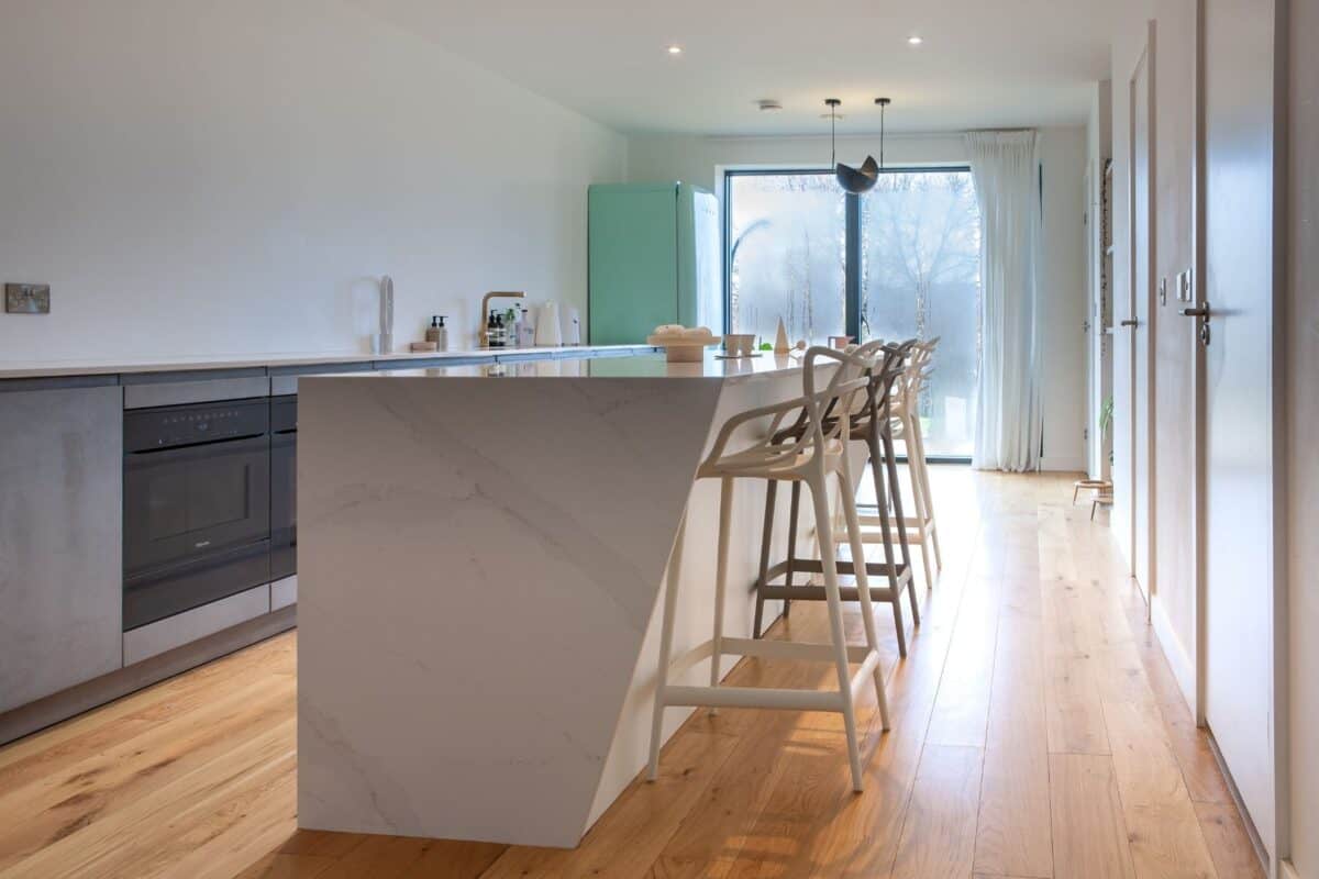 Modern Warendorf White Kitchen